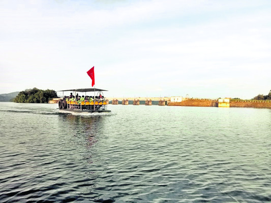 రామయ్యకు  సువర్ణ పుష్పార్చన3