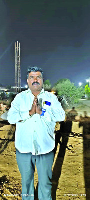 పోస్టల్‌ బ్యాలెట్‌ ద్వారా  ఓటు హక్కు వినియోగం  
2