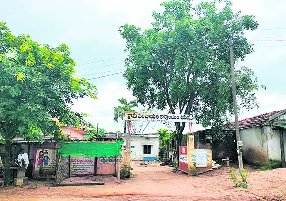 అనుబంధం.. చాలా దూరం!1