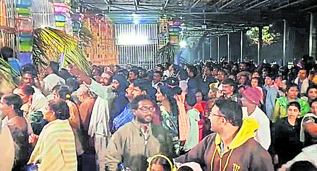 హత్య కేసులో నిందితుల అరెస్ట్‌ 
1