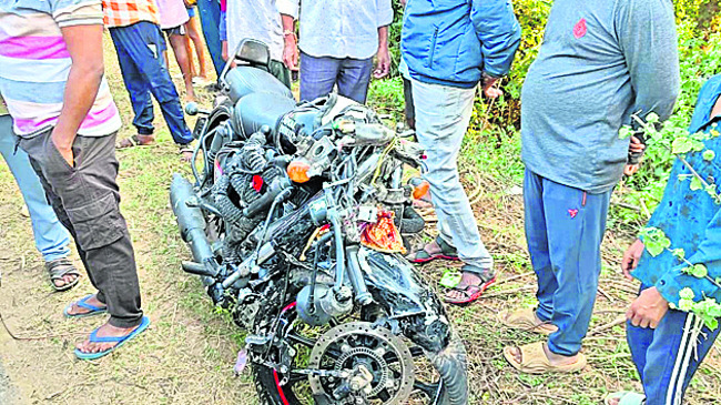 మౌలిక సౌకర్యాలు  కల్పించాలని వినతి1