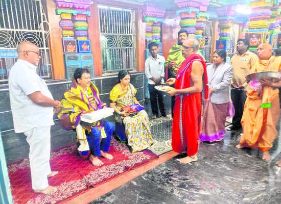 ఉధృతం.. నిరసన సంతకం 2