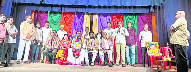 ఆకట్టుకున్న ‘సిరి గంధం’ నాటిక 1