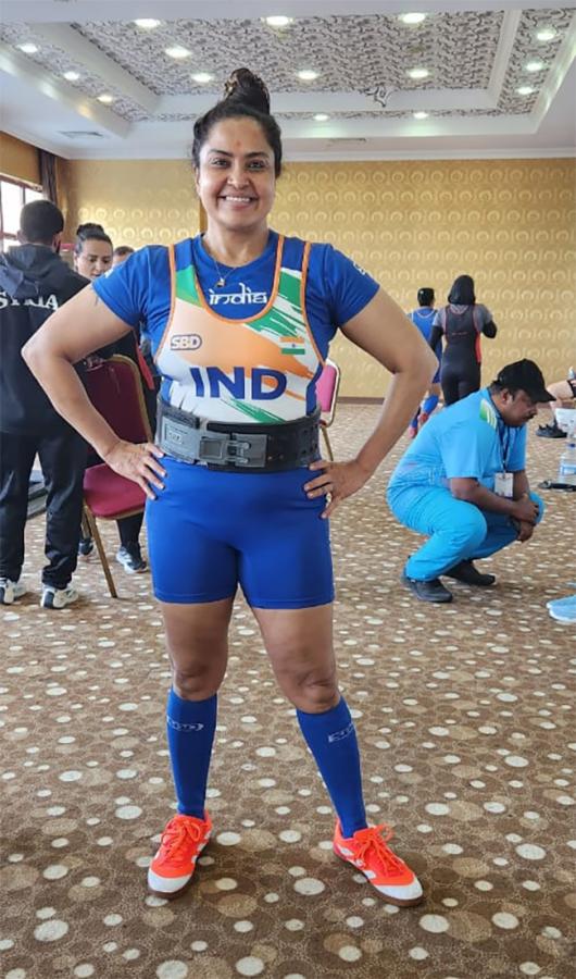 Actress Pragathi Mahavadi A Powerlifting Champion on the Rise Photos10