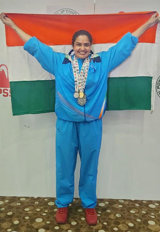 Actress Pragathi Mahavadi A Powerlifting Champion on the Rise Photos8