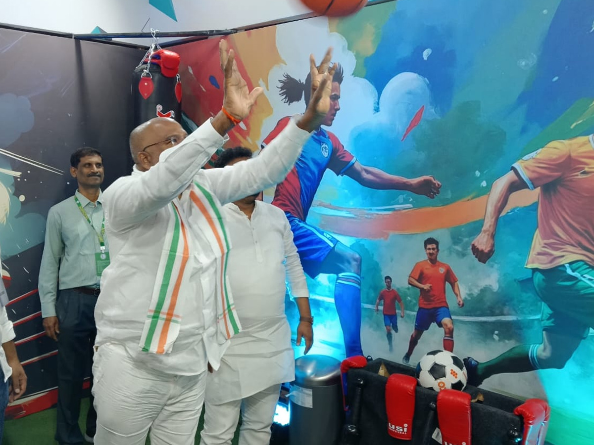 Telangana Hosts Rising Global Summit 2025 in Hyderabad Photos57