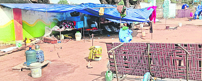 ఆకలి ఆరాటం.. బతుకు పోరాటం ! 7