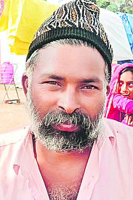 ఆకలి ఆరాటం.. బతుకు పోరాటం ! 9