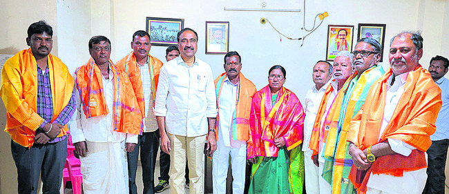 తెలంగాణకు బలమైన పునాది వేసింది కేసీఆరే..
1