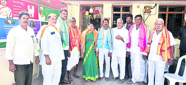 తెలంగాణకు బలమైన పునాది వేసింది కేసీఆరే..
2