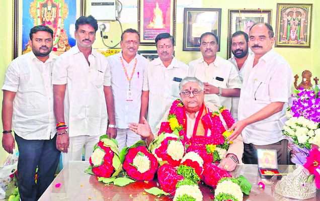 హ్యాండ్‌బాల్‌ పోటీలకు ఎంపిక 
1