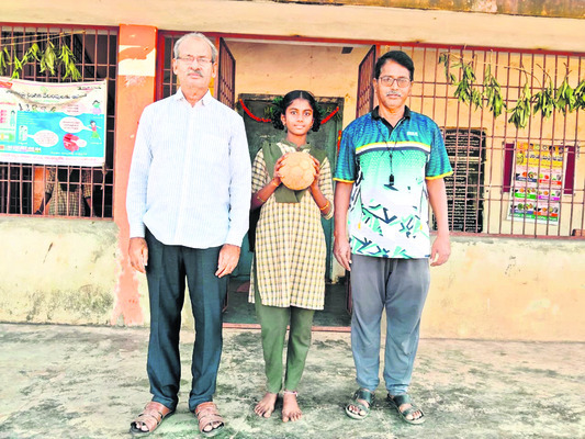 హ్యాండ్‌బాల్‌ పోటీలకు ఎంపిక 
2