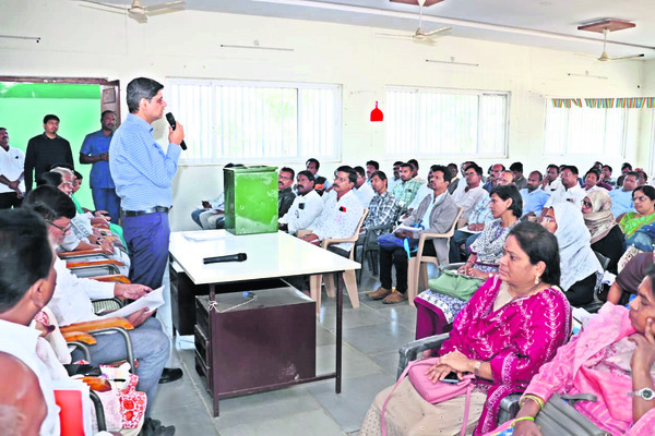 విధులను సమర్థవంతంగా నిర్వహించాలి1