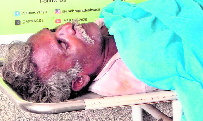 మద్యం తాగొద్దన్నందుకు...   1