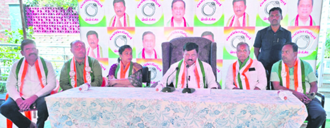 గ్రామాల స్వరూపం మారుస్తాం1