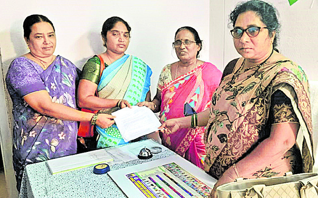 అంగన్‌వాడీ సమస్యలు పరిష్కరించకపోతే ఈనెల 12న ధర్నా 2