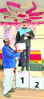 సీనియర్‌ సిటిజన్‌ జాతీయ అథ్లెటిక్స్‌లో పతకాలు 1