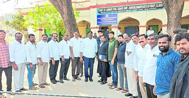 హస్తం బలపరిచిన అభ్యర్థులదే గెలుపు 
1