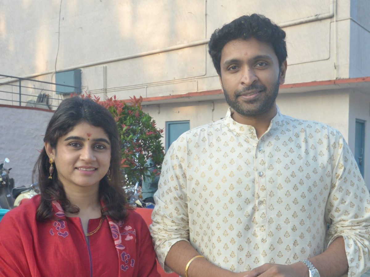 Actor Vikram Prabhu And Lakshmi Ujjaini Visited Tirumala Photos10