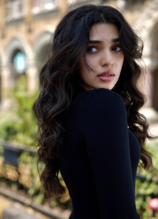 Actress Krithi Shetty Beautiful HD Photos19