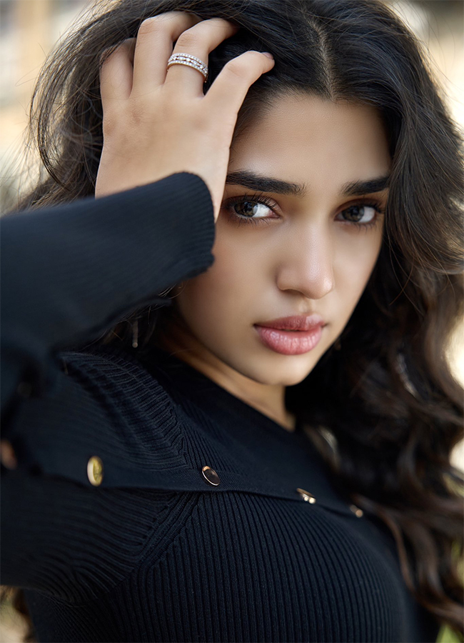 Actress Krithi Shetty Beautiful HD Photos20