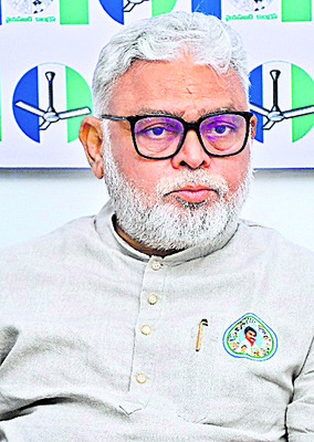 శుభాకాంక్షలు తెలిపిన అంబటి, లేళ్ల, మోదుగుల 2