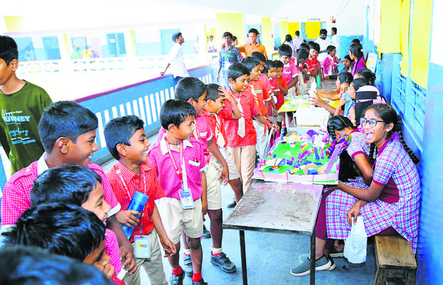 రోబోటిక్స్‌ తయారు చేసేలా తీర్చిదిద్దాలి3