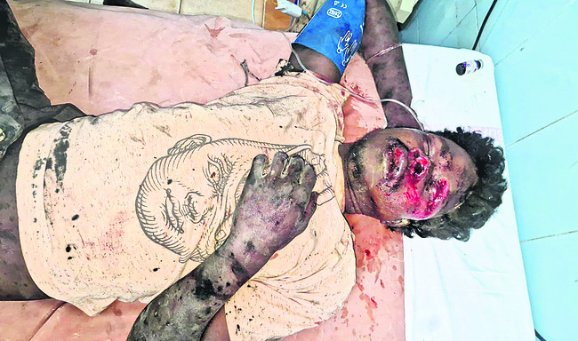 మాజీ ఎమ్మెల్యే ప్రసాద్‌కు కన్నీటి వీడ్కోలు 3