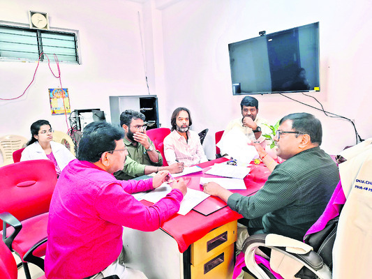 యాసంగికి సరిపడా యూరియా నిల్వలు
2