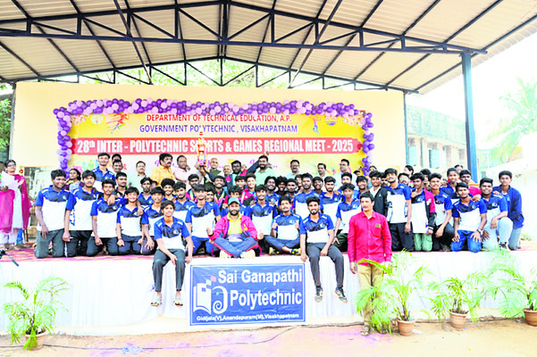 నిరంతర కృషితోనే లక్ష్య సాధన1