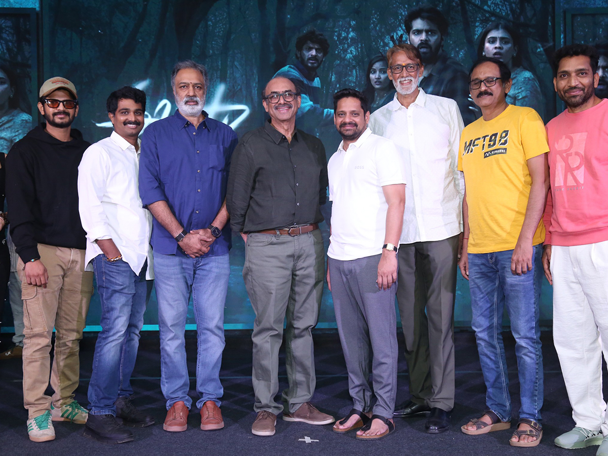 Eesha Movie Success Meet Highlights Photos13