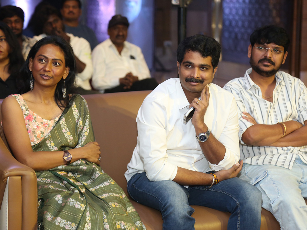 Eesha Movie Success Meet Highlights Photos3