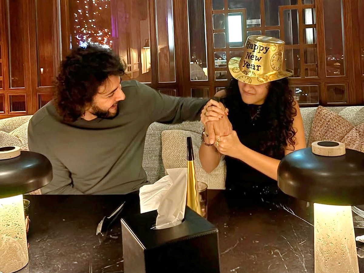 Super Star Mahesh babu family new Year celebration with Family Photos5