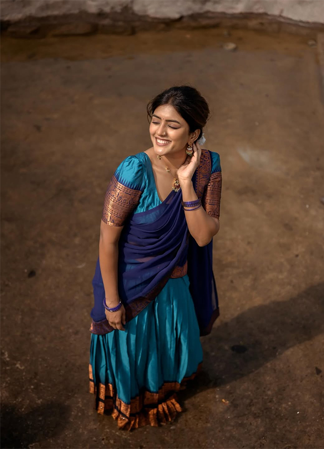 Tollywood Actress Eesha Rebba Traditional HD Photos5