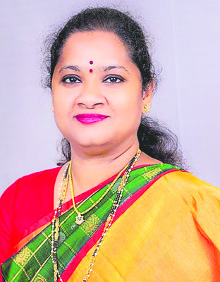 వైఎస్సార్‌ సీపీ మహిళా విభాగం  జోన్‌–2 వర్కింగ్‌ ప్రెసిడ2