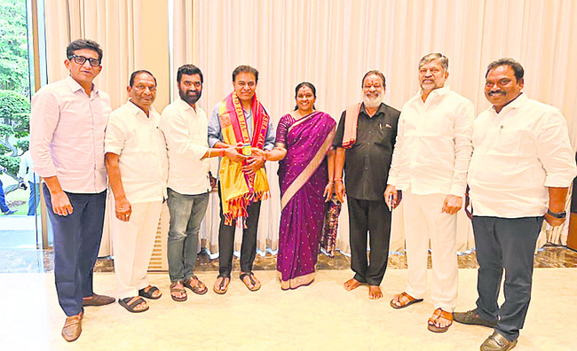 కేటీఆర్‌ను కలిసిన   జిల్లా నాయకులు2