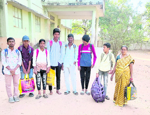 సెలవులొచ్చాయ్‌..3