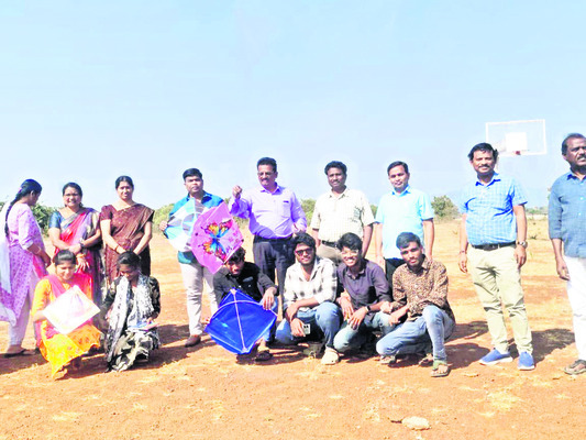 పాఠశాలల్లో సంక్రాంతి సంబురాలు1