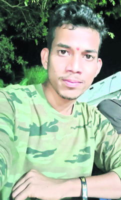 కొబ్బరి చెట్టు నుంచి  జారిపడి వ్యక్తి మృతి 2