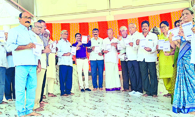 శతాబ్ది వేడుకలకు ముస్తాబు 1