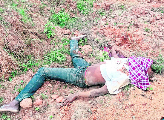 బంధువు చావుకు వెళ్లి వస్తూ.. 
1