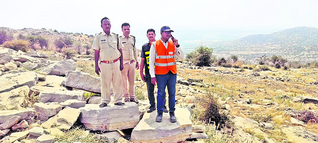 దొరకని చిరుత.. జనం కలవరం1
