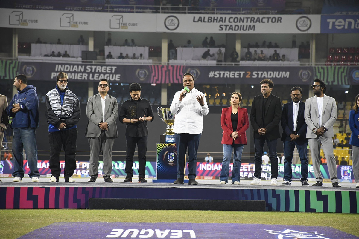 ISPL Season 3 kicks off in Surat with star opening ceremony14