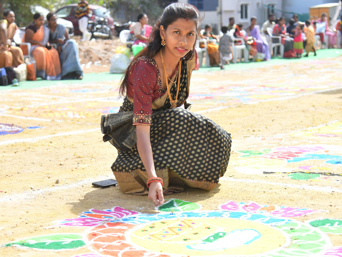 Rangoli Competition At Sri SPR Global School At Gajularamaram Photos36