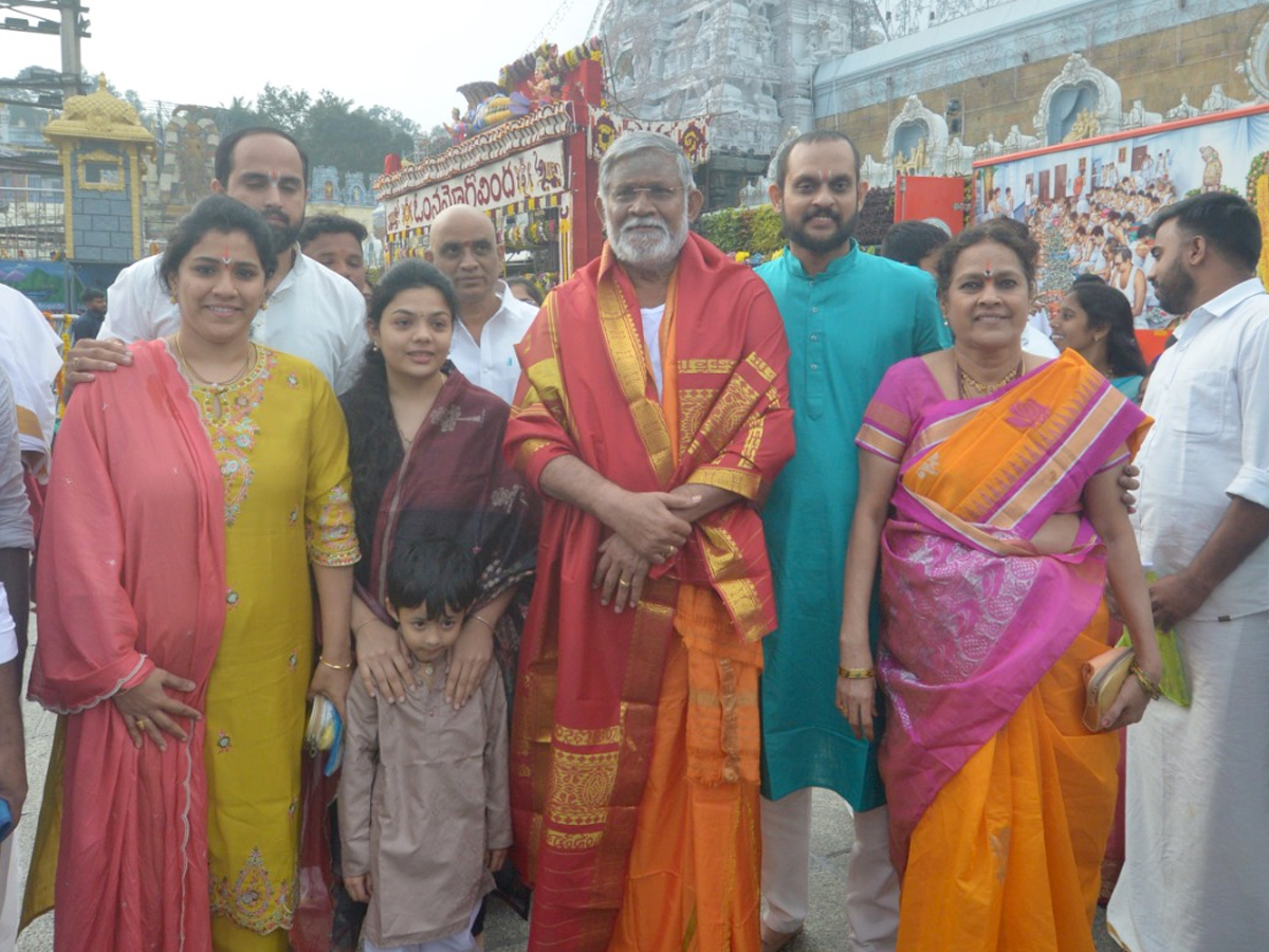 Senior Artist Tanikella Bharani Visited Tirumala Photos2