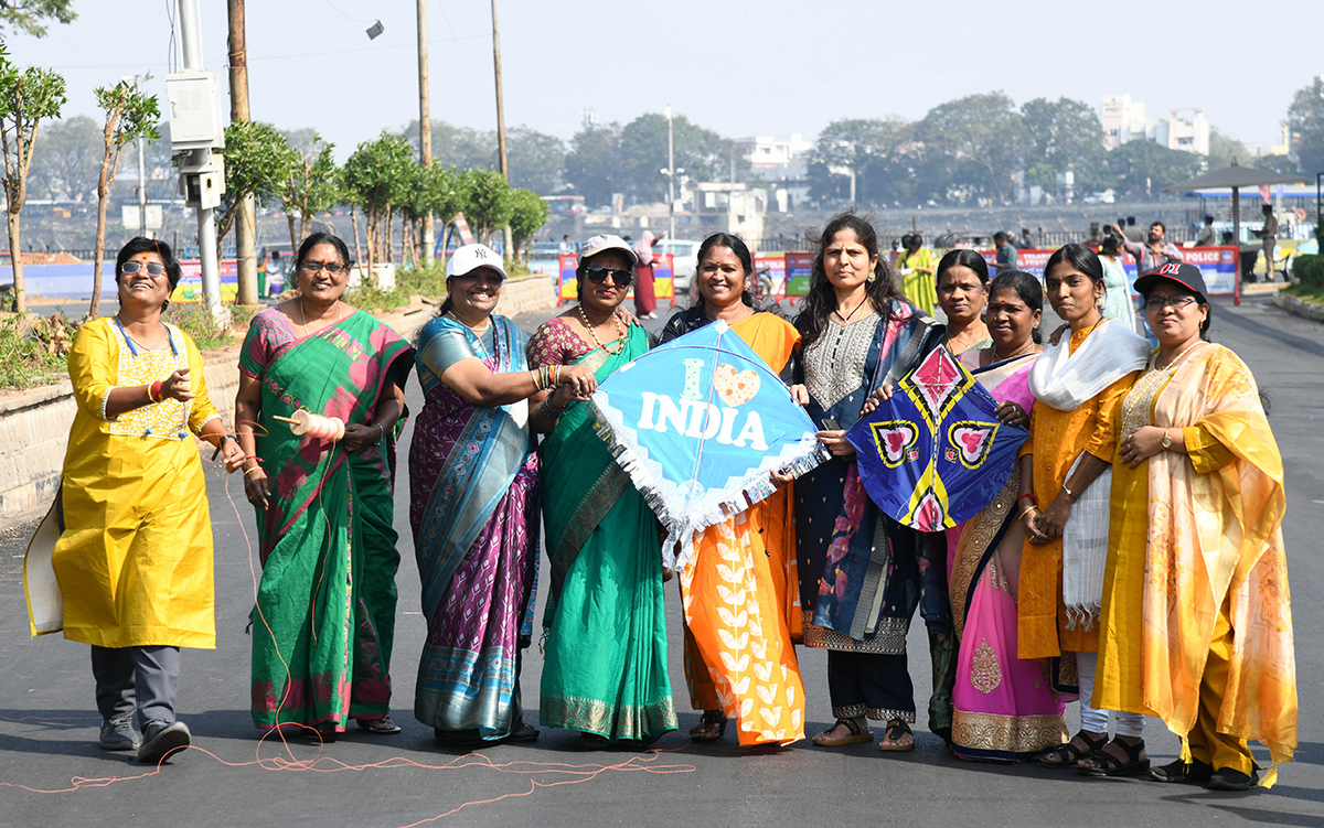 Telangana Secretariat employees fly kites during a pre Sankranti12