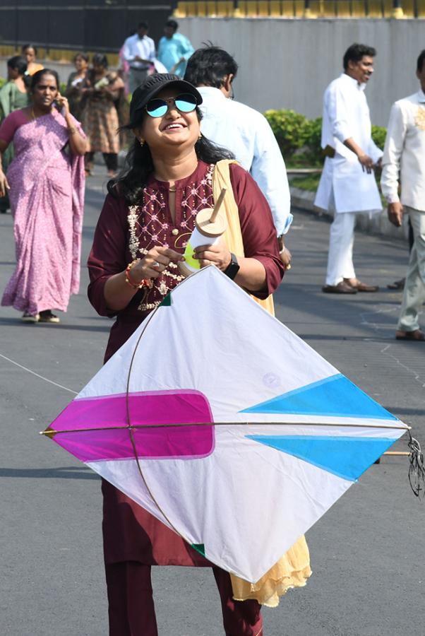 Telangana Secretariat employees fly kites during a pre Sankranti15
