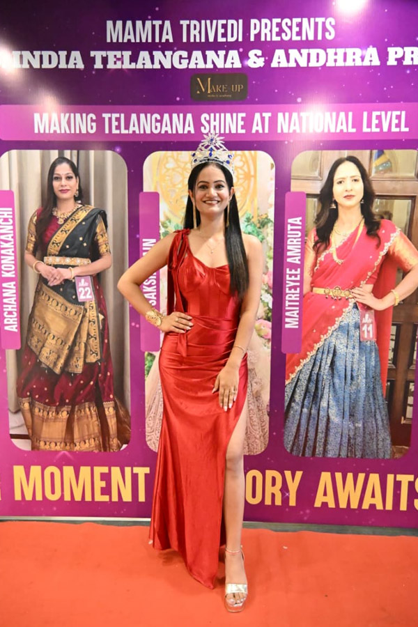 Telangana queens shine in Mrs India competition Photos7