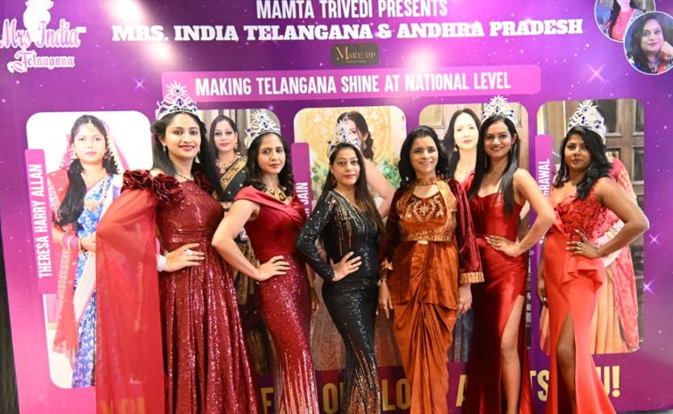 Telangana queens shine in Mrs India competition Photos4