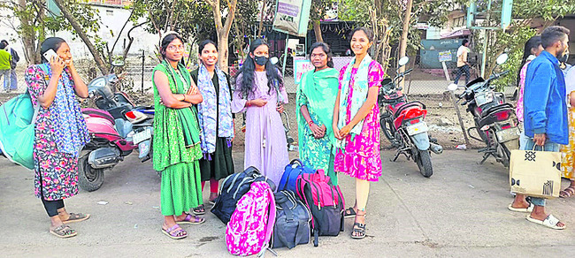 ప్రయాణపాట్లు1